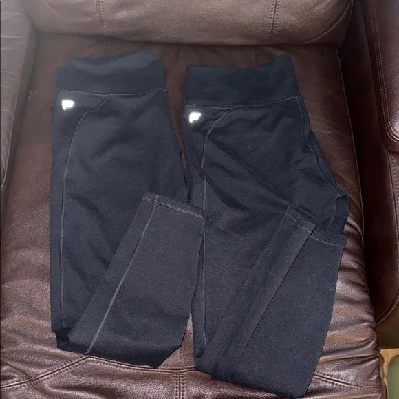 Fabletics Powerhold Black Leggings - Picture 1 of 4